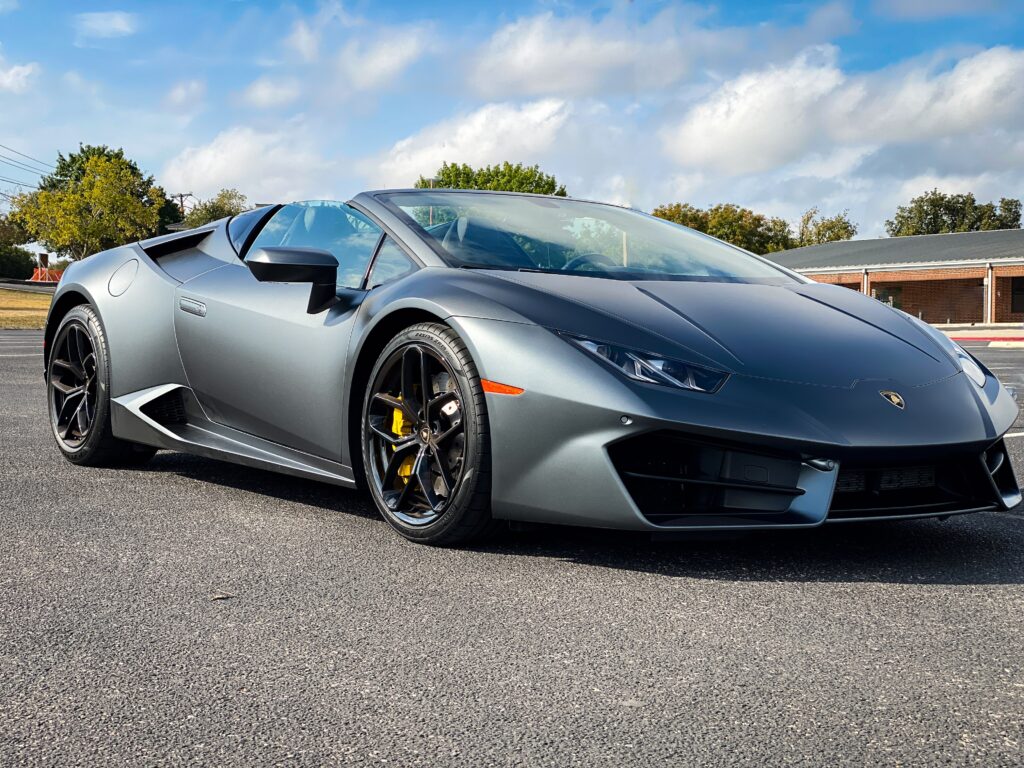 Rent a Huracan in San Antonio